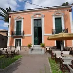 Nafsimedon Hotel