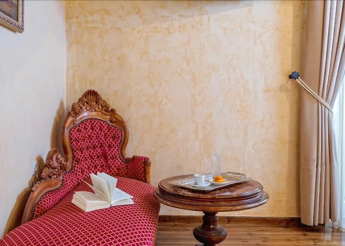 Nafsimedon نافبليو