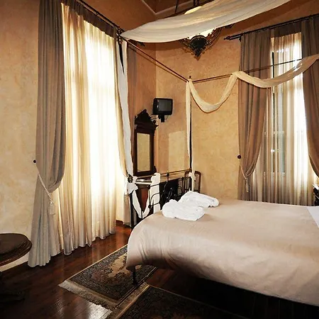 Nafsimedon Hotell