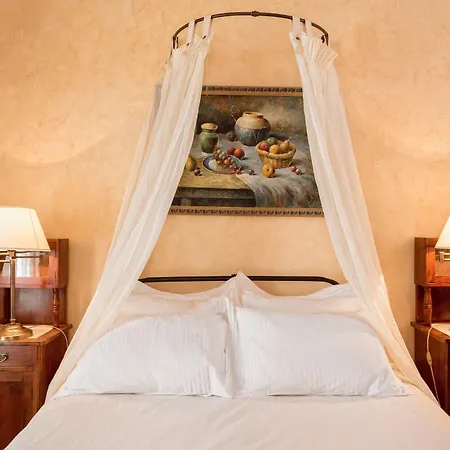 Hotel Nafsimedon 4*