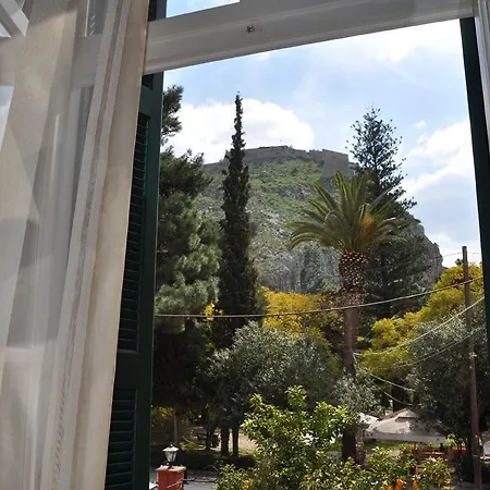 Nafsimedon מלון נאפפליו