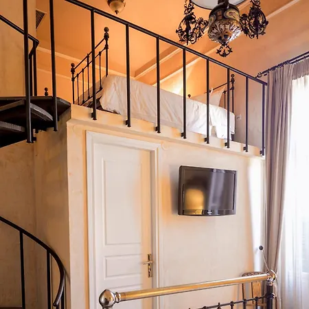 Nafsimedon Hotel 4*