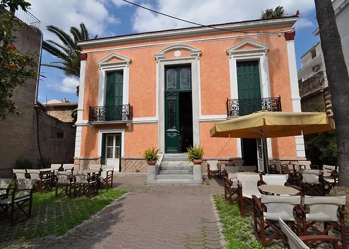 Nafsimedon Hotel