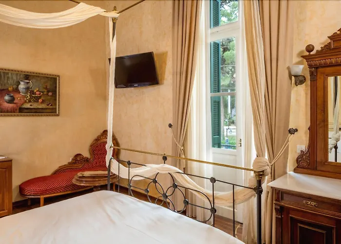 Nafsimedon Hotel 4*