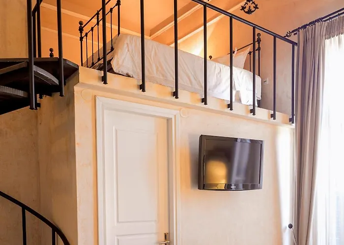 Nafsimedon Hotel 4*